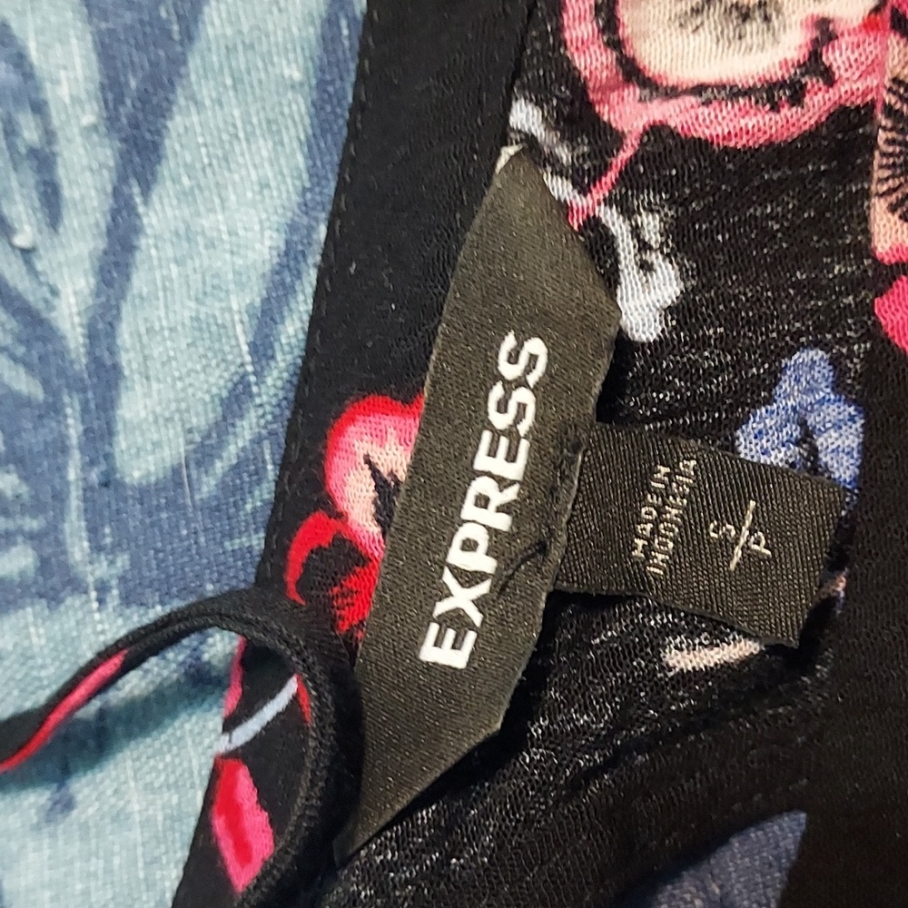 Express Off Shoulder Small Blouse - image 3